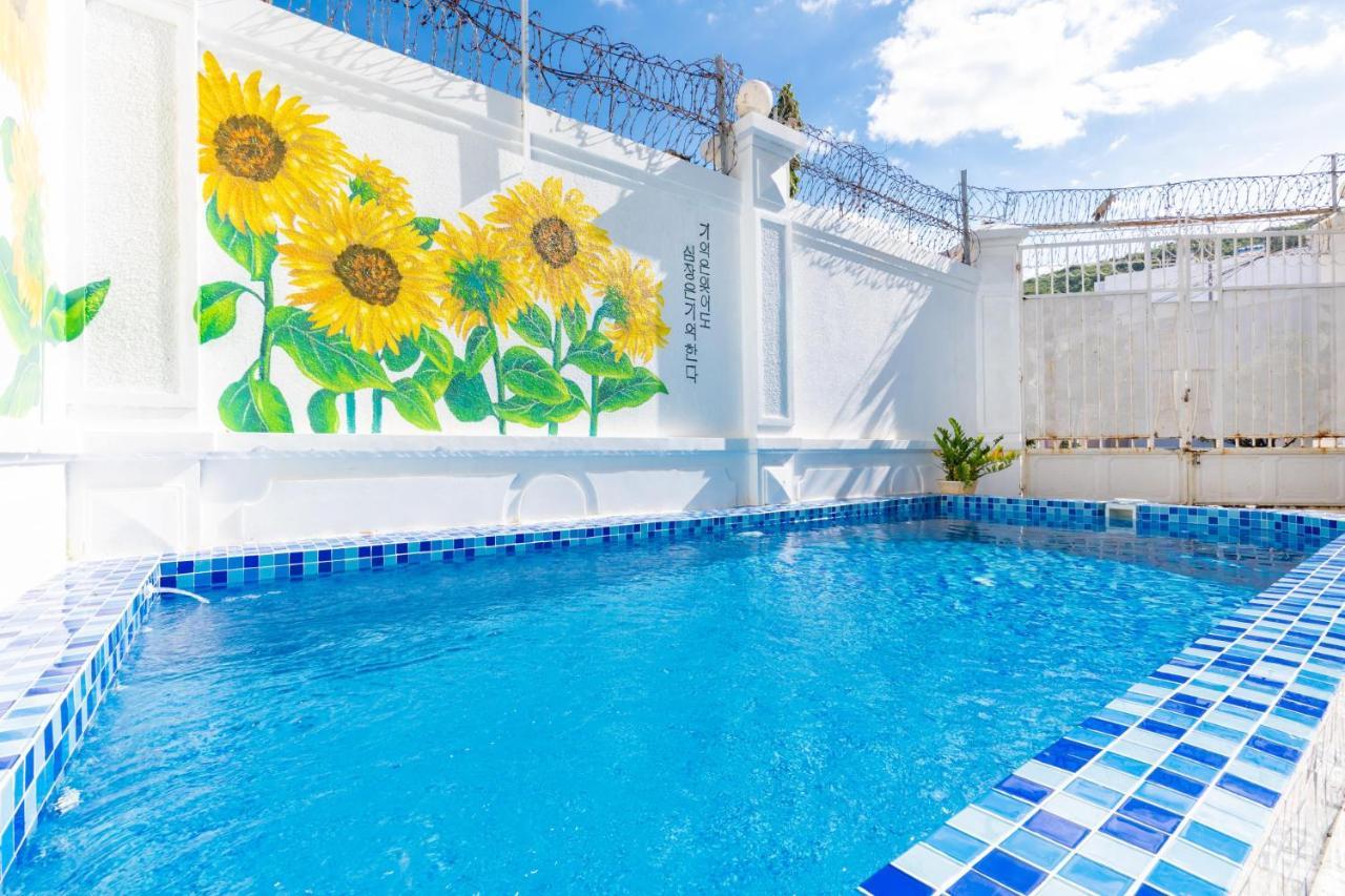 Palm Villa 3 - 5Bedrooms In Center Vungtau ブンタオ エクステリア 写真
